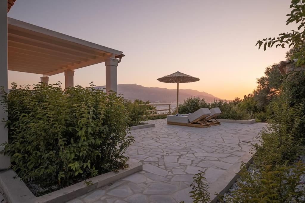 Actaea Villa *